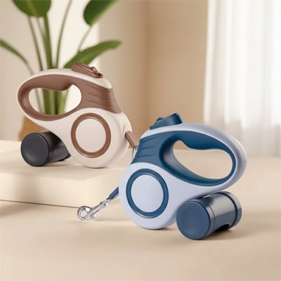 Laisse enrouleur chien marron et bleue